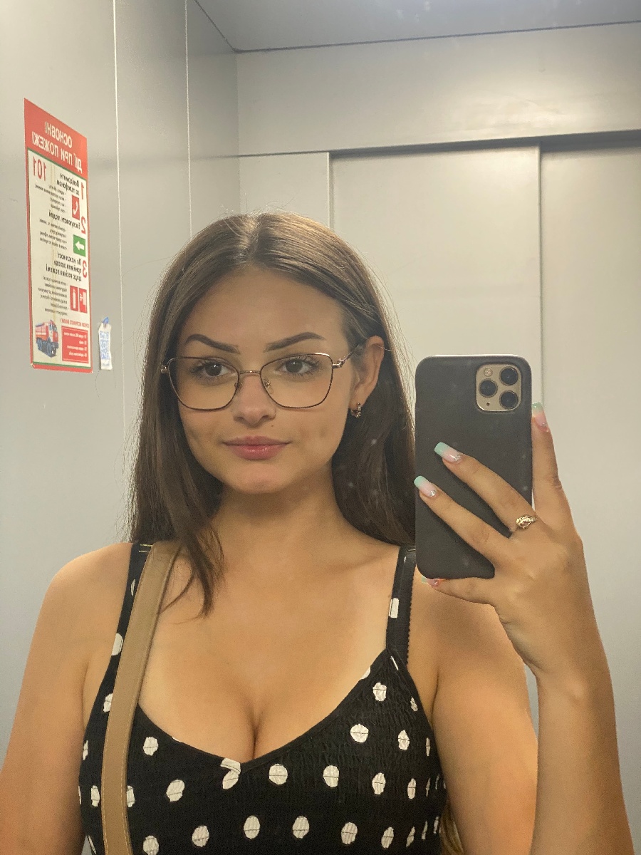 Sexy model Stacy in Quezon City